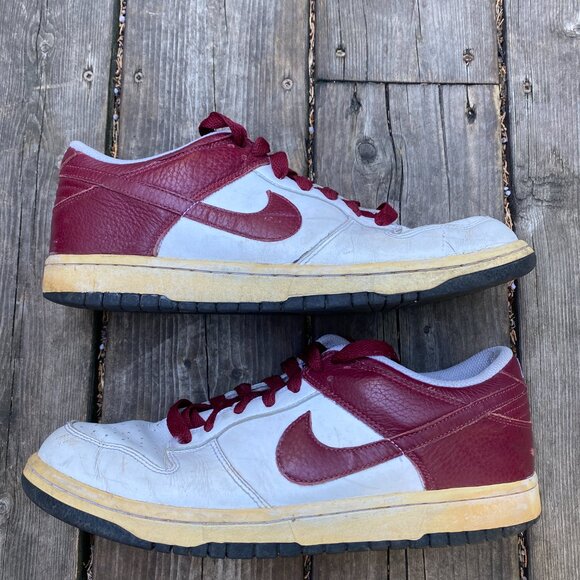 2007 Nike Dunk Low CL White Team Red Black Size 10.5 - Picture 3 of 11